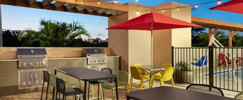 Home2 Suites By Hilton Brandon Tampa Exteriör bild